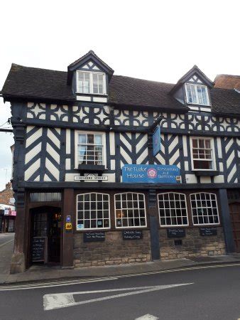 TUDOR HOUSE HOTEL AND RESTAURANT (Market Drayton).